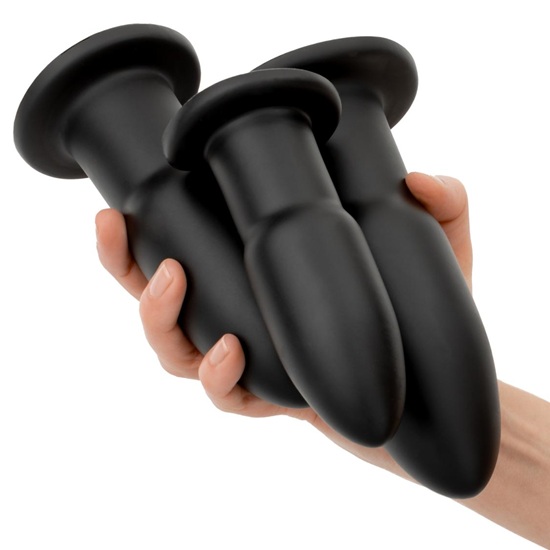 BUTTR Cluster Bombs Anal Training Set